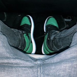 Meet your Posher, Junaid